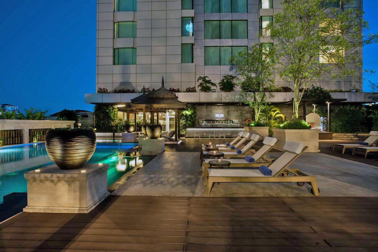 Hotel Pullman Centrepoint 5*