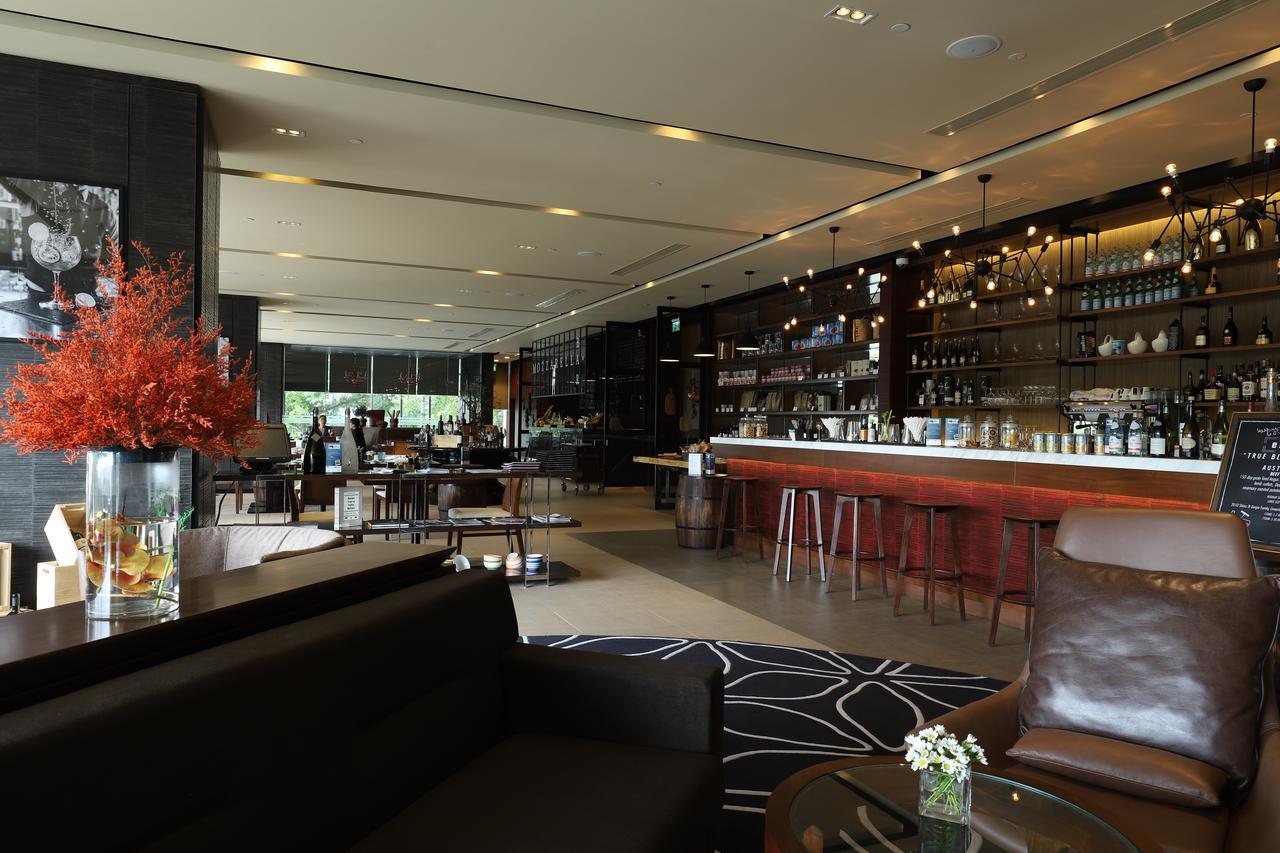 Pullman Centrepoint Hotel Yangon